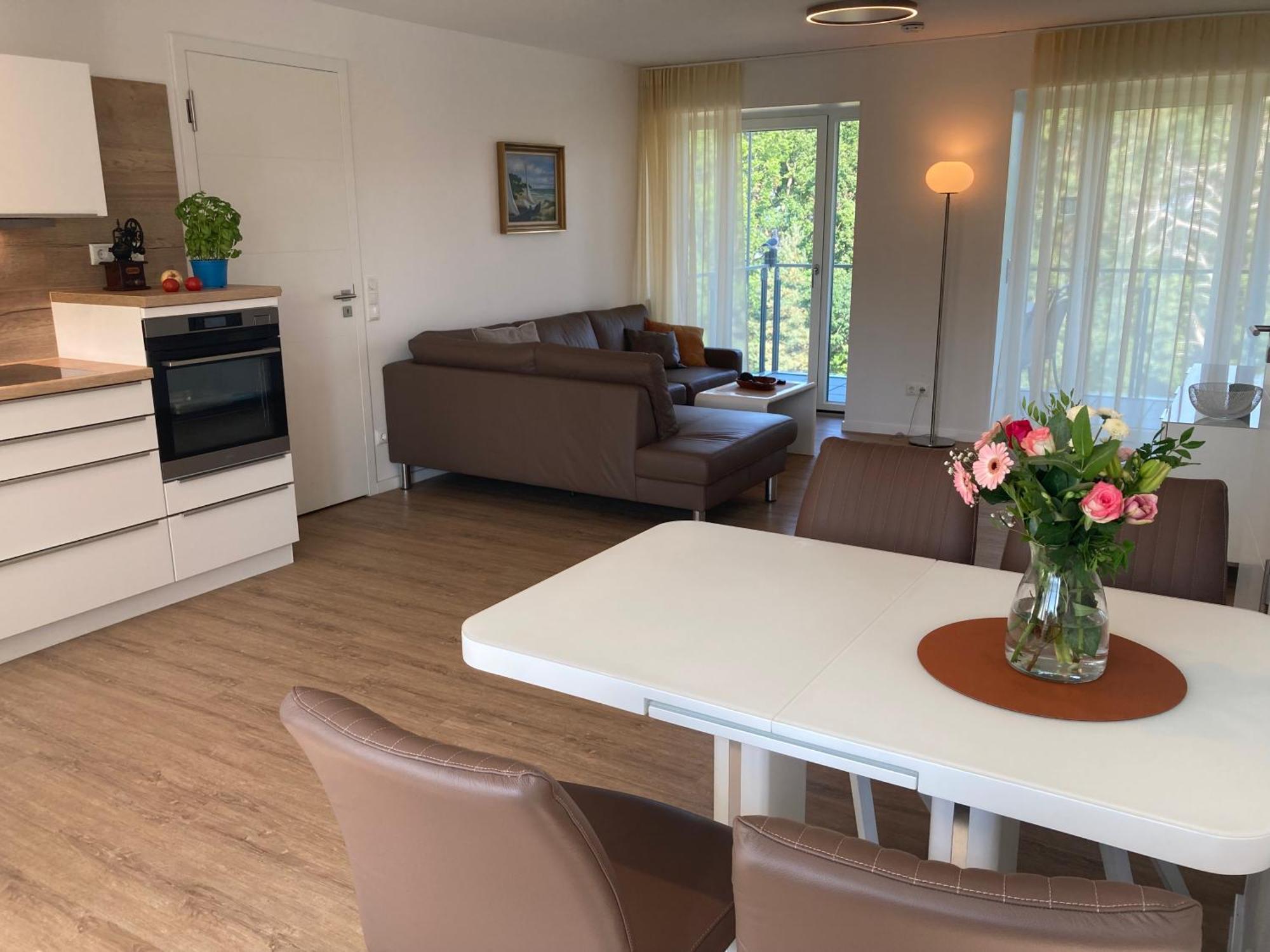 Apartment Duenenwelle - 3 Zi, Kue, 2 Baeder, Balkon